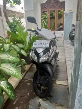 Dijual vario 2010