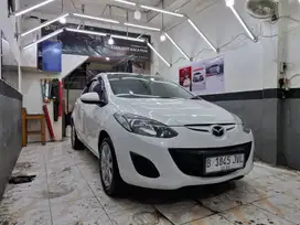 Mazda 2 type V 2012 AT Good Condition