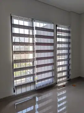 Roller blinds DLL