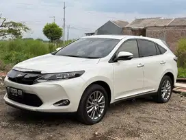 TOYOTA HARRIER 2015 CBU FACELIFT PREMIUM WHITE