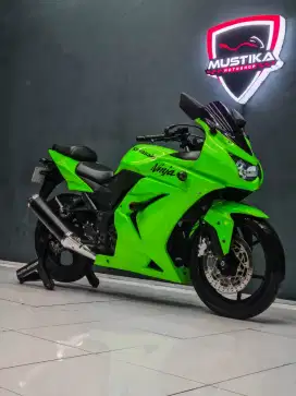 TERMURAH‼️ KAWASAKI NINJA 250 KARBU 2011 NOPOL AD SOLO MULUS NOMINUS