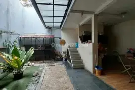 Dijual Rumah lt144/275 hrg1,250 di Cluster Antapani Kota Bandung