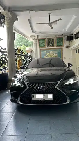LEXUS ES300 h Ultra Luxury AT 2018 ES 300h