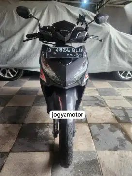 Honda vario 125 hitam 2017