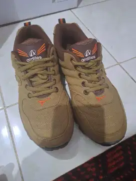 Sepatu ardiles ori bisa nego