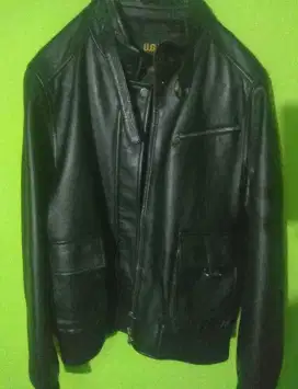 Jaket kulit bomber