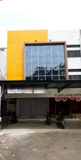 Disewakan Ruko 3 Lantai di Cempaka Putih, Jakarta Pusat