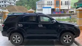 Toyota Fortuner 2006 Bensin . Pemakaian pribadi