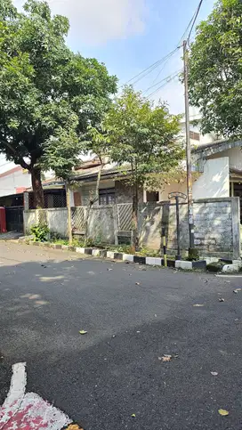 Dijual Rumah Hoek di Petukangan Selatan Pesanggrahan, Jakarta Selatan