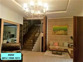 Rumah Elite 4 kamar tidur di Kebayoran Villas Bintaro(J:6,75 M)