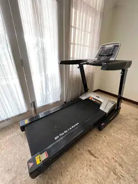 Alat Fitness Treadmill Merk : BH Serial N. Condition : GOOD