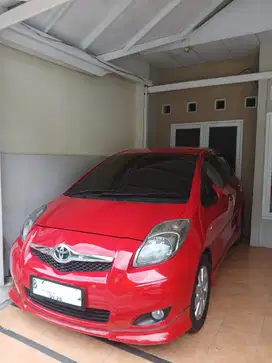 Toyota Yaris 2010 Bensin