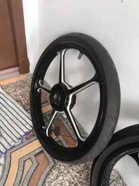 Velg Mandalika + Ban