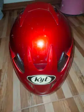 Helm Ori KYT bagus warna merah