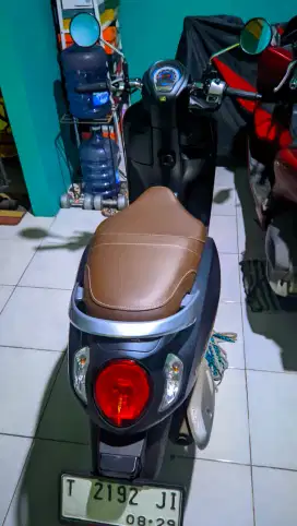 Honda Scoopy Hitam prestige