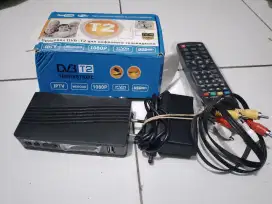 Set Top Box merk T2 komplit