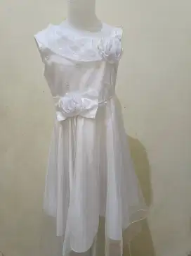 Dress putih anak