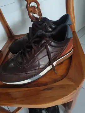 Sepatu ZARA MAN ORIGINAL, kulit aga mengelupas sedikit, jarang pakai