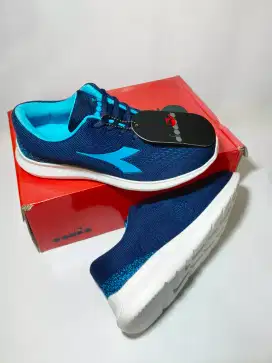 Sepatu Diadoa Cronos Running BNIB