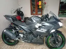 Kawasaki 250Fi tahun 2022