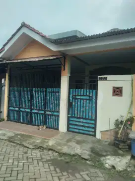 Rumah Nyaman Dekat BSD