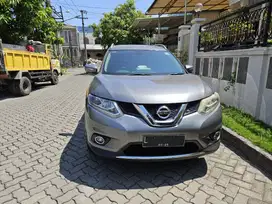 Nissan Xtrail 2.5 AT