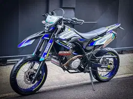 BU jual YAMAHA WR 155MULUS MODIF SUPERMOTO TINGGAL GAS