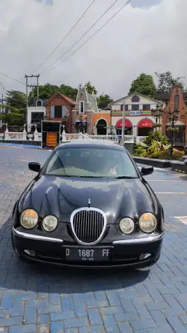 Jaguar S-Type Th 2000. Mobil Normal Siap Dalam & Luar kota.