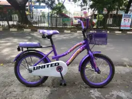 Sepeda mini ukuran 16 merk UNITED.