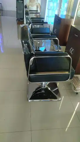 DIJUAL KURSI SALON