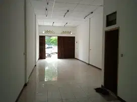 Ruko 2,5 lantai di Sindang Barang kota Bogor