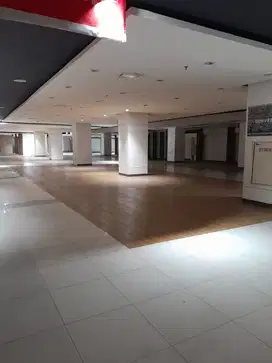 SEWA RUANG USAHA  UNTUK KAROKE / BILLIARD BAGUS 2000M² 150K NEGO