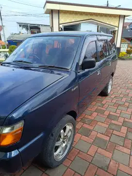 Kijang Kapsul LSX 1.8CC manual bensin