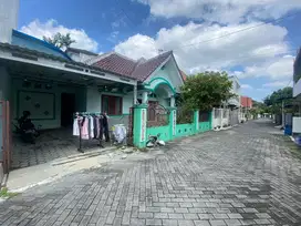 Di sewakan rumah minimalis siap huni daerah plemburan Jakal km 6