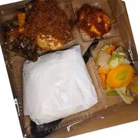 Nasi Box Rp15.000 - Lengkap dan Lezat untuk Segala Acara