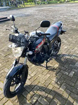 YAMAHA BYSON TAHUN 2012 HITAM