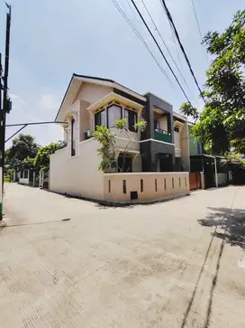 dijual rumah siap huni di komplek jatiwarna pondok gede