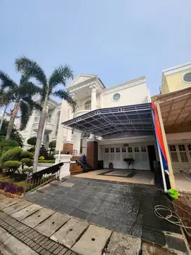 Rumah Bagus 2½ Lantai, Full Renov, Pantai Indah Kapuk