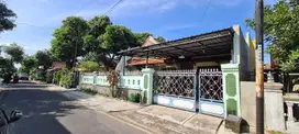 Rumah Siap Huni Kawasan Bisnis 305m2 Karanganyar Kota