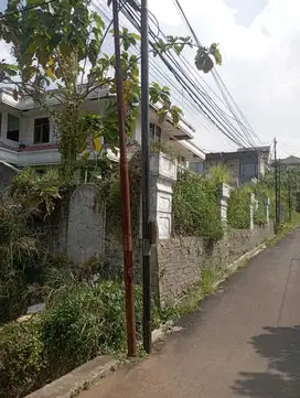 Dijual Rumah hitung tanah saja di Setra Indah 1