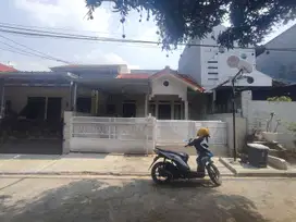 Rumah Strategis 10 Menit ke Gerbang Tol Cisalak 3 Hadap Utara J-26009