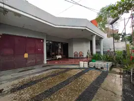 Dijual Murah Rumah 1.5 Lantai Di Jalan Rokan Surabaya Pusat