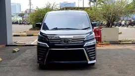 Toyota Vellfire 2.5 G TSS (Pilot Seat) Facelift AT Black On Black 2022