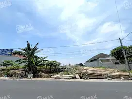 TANAH LUAS 1.019 m2 JALAN LANG LANG,SINGOSARI MALANG,LEBAR DEPAN 30 m