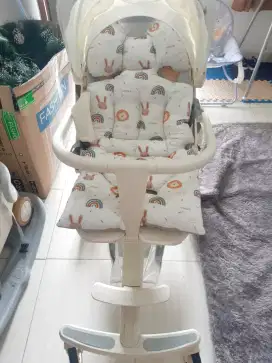 Stroller Pasific bayi lengkap dengan bantalan