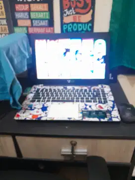 Dijual cepat laptop murah meriah