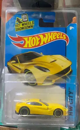 Hot wheels FERRARI F12 BERLENITA