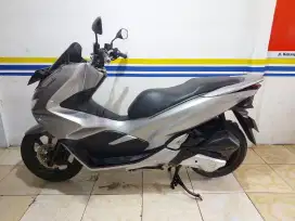 CASH KREDIT DP MINIM 2JTA HONDA PCX 150 CBS ISS THN 2019 SIAP PAKAI