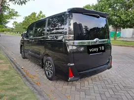 Toyota Voxy 2018 Bensin