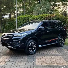 Toyota Fortuner 2.4 VRZ TRD 2018